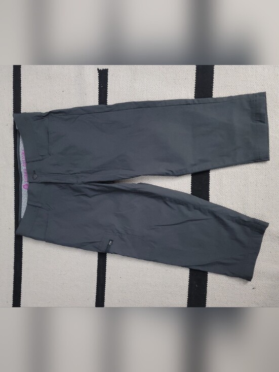 Serra Pants - Womens Capri Size 8